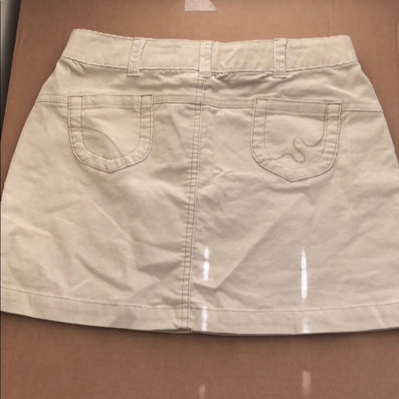 Old Navy Girls Corduroy Skirt w/ Adjustable Waist - Picture 2 of 5